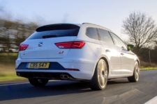 Tom Scanlan reviews the SEAT LEON CUPRA 300 TSi 4Drive for Drive 16