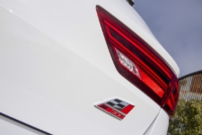 Tom Scanlan reviews the SEAT LEON CUPRA 300 TSi 4Drive for Drive 9