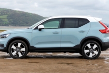 Neil Lyndon drives the Volvo XC40 32