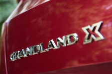 Neil Lyndon drives the Vauxhall Grandland X SUV 11