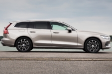 Neil Lyndon drives the Volvo V60 Estate 5